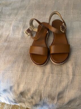 Woman’s Brown Leather Strap Sandals